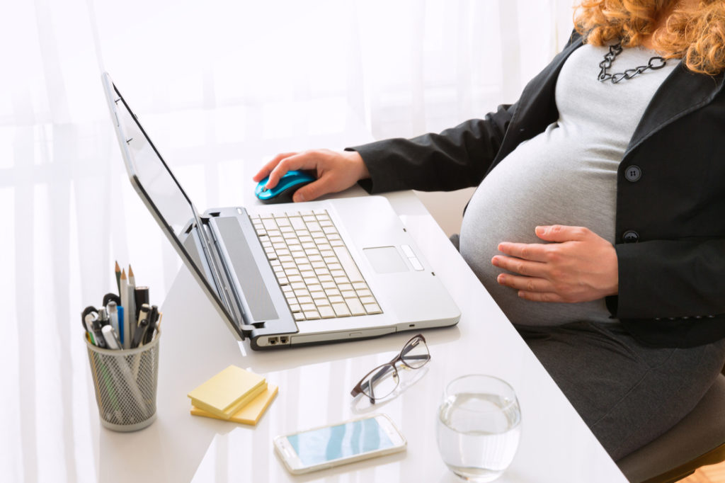 Lavoratrici autonome, tre mesi in più per il congedo di maternità